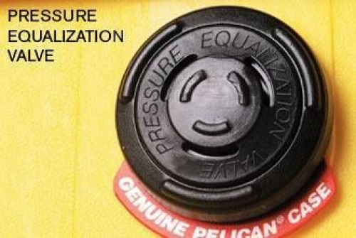 Pelican 2500 Storm Case No Foam - Yellow