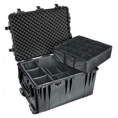 Pelican 1660 Case with Padded Divider Set - Black
